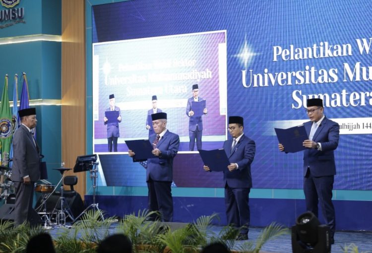 Rektor Umsu Lantik Wakil Rektor Periode Medan Aktual