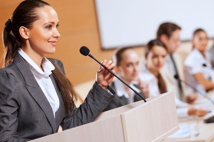 Cara Jitu Menguasai Public Speaking dan Meningkatkan Keterampilan Berbicara di Depan Publik