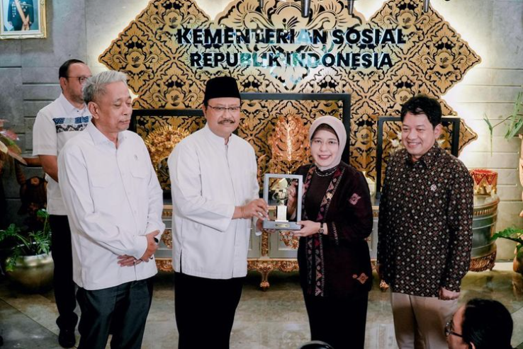 Salurkan Bansos untuk Guru Non-ASN dan Non-Sertifikasi, Kemensos Gandeng Kemendikdasmen dan BPS