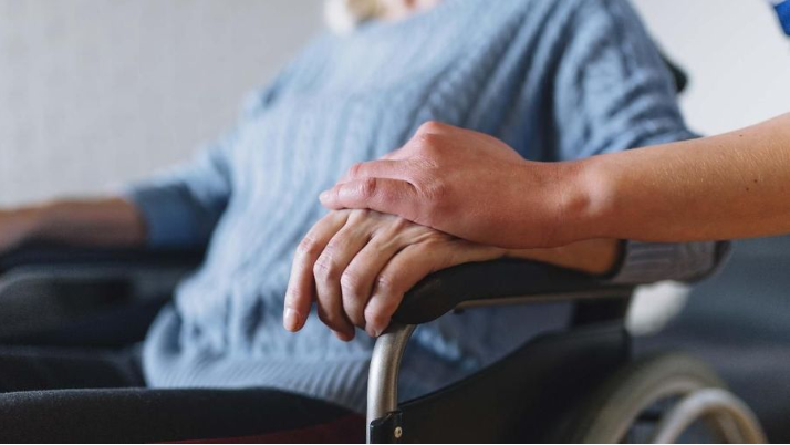 Uang Pensiun Babyboomers Cuma Rp4 Juta, Tua Jadi Penerima Bansos