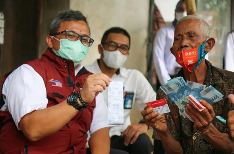 Kabar Bahagia Bagi Para KPM! Berikut adalah Daftar Bantuan Sosial yang Terus Disalurkan Pemerintah