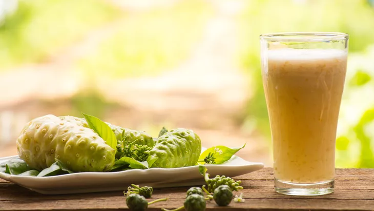 Manfaat Mengkudu Bagi Kesehatan Tubuh