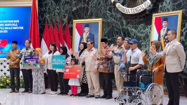 Pemprov DKI Jakarta Salurkan Bansos Rp 300 Ribu Per Bulan untuk 219 Ribu Warga