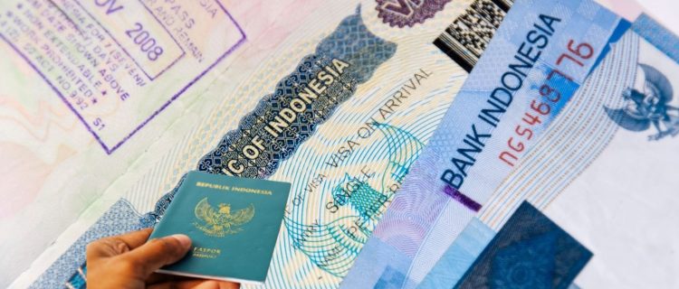 Solusi Bayar Paspor 2025 via ATM, M-Banking hingga Pos Indonesia