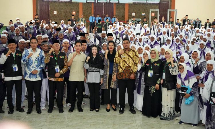 Bersama Wapres RI, Gubernur Sumut Bobby Nasution Sapa Calon Jemaah Haji