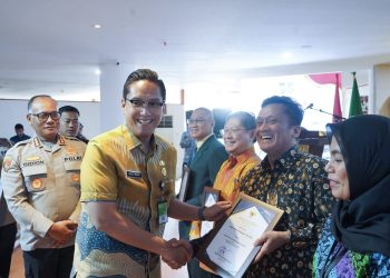 Buka Diskusi Optimalisasi Pelayanan Publik, Rico Waas: Layani Masyarakat dengan Hati dalam Sistem yang Terintegrasi