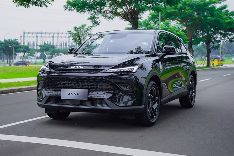 BAIC X55 II Resmi Hadir di Medan, Tawarkan Fitur Lengkap dan Promo Menarik