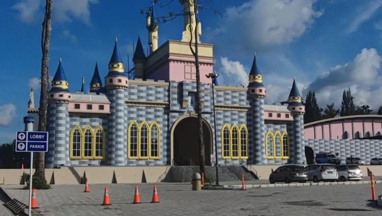 15 Tempat Wisata Hits di Medan yang Wajib Dikunjungi 2025