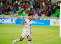 Selebrasi Gol Mierza Firjatullah Berujung Jatuh ke Parit, Timnas U-17 Imbang 2-2 Lawan Tajikistan