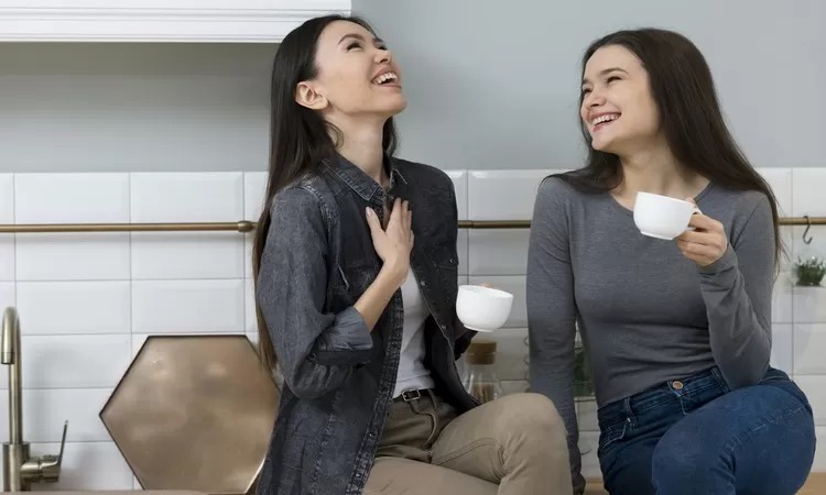 Orang Introvert Terbuka? Berikut ini Cara Mudah Membuat Orang Introvert Menjadi Terbuka!