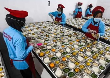 Ini Nomor Hotline Resmi Kemenkes untuk Laporan Keracunan MBG