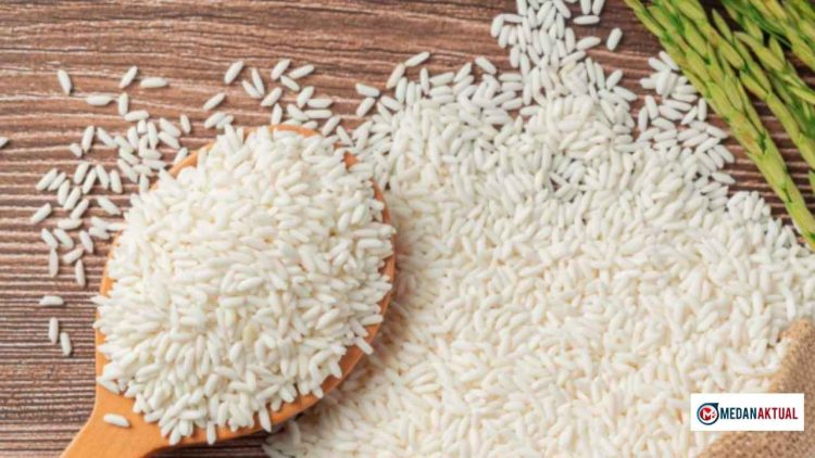 Langkah Baru Atasi Stunting: 648 Keluarga Dapat Beras Khusus