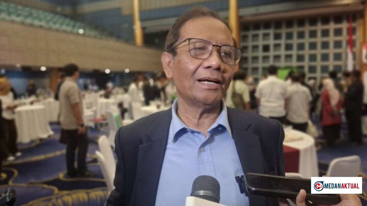 Jangan Tertipu! Mahfud MD Tidak Ada Mengumumkan Bansos dari Aset Koruptor