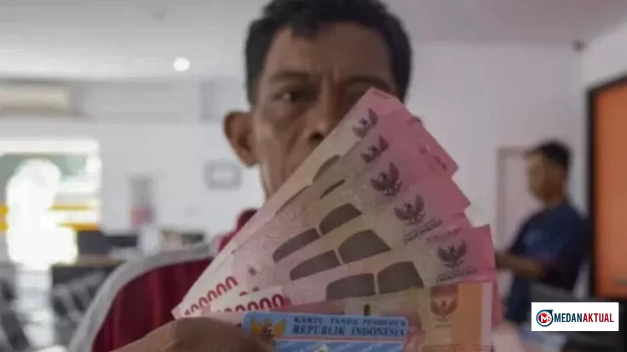 Dapat BLT Rp900 Ribu? Cek Namamu di Website dan Aplikasi Kemensos Sekarang!