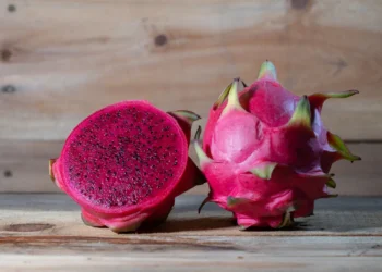 10 Manfaat Buah Naga Bagi Kesehatan