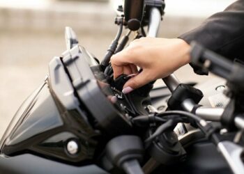 Motor Bergetar Saat Dikendarai? Ini Penyebab Utama Yang Perlu Kamu Ketahui!