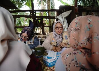 TIM PKM UMSU Salurkan Bantuan Kesehatan dan Logistik di Desa Pantai Cermin, Langkat