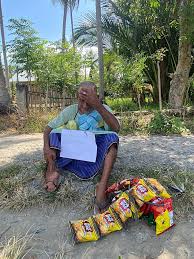 Dibalik Antrian Bansos Cerita Warga yang Berjuang Bertahan Hidup