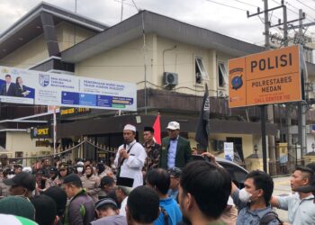 Aliansi Ormas Islam Aksi di Polrestabes Medan Tolak Penggusuran Masjid Al-Ikhlas