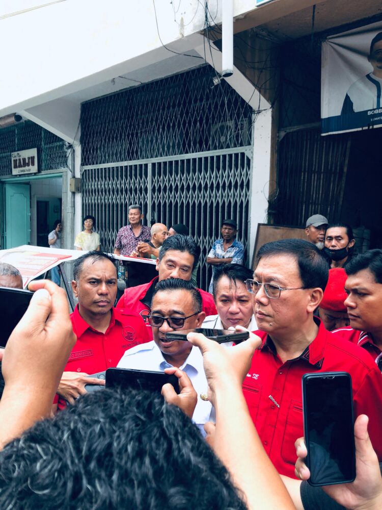 Fraksi PDI Perjuangan Minta Eksekusi Pedagang Pasar Sambas Ditunda hingga Lewat Lebaran